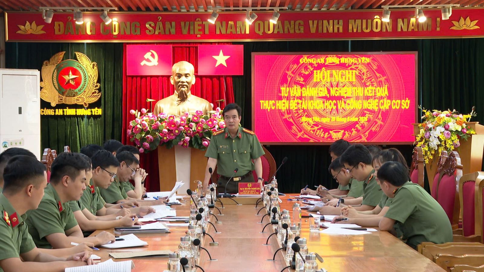 CÔNG AN TỈNH HƯNG YÊN TỔ CHỨC HỘI NGHỊ TƯ VẤN ĐÁNH GIÁ, NGHIỆM THU ĐỀ TÀI NGHIÊN CỨU KHOA HỌC CẤP CƠ SỞ