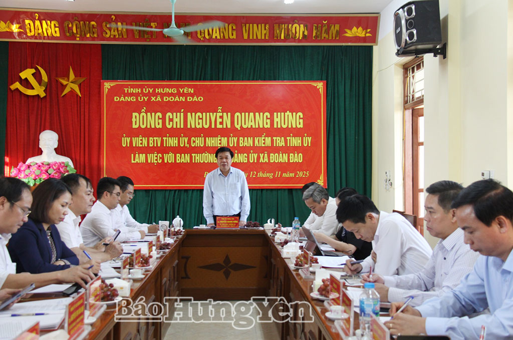 Đồng chí Chủ nhiệm Ủy ban Kiểm tra Tỉnh ủy làm việc với Ban Thường vụ Đảng ủy xã Đoàn Đào