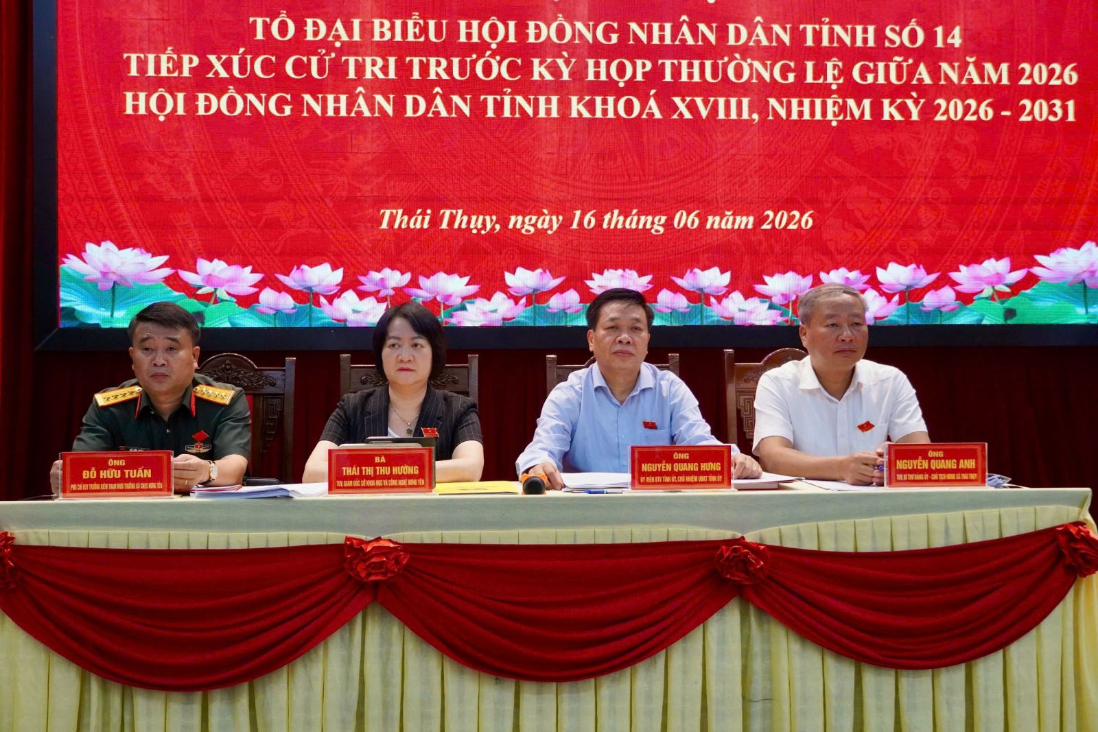 Đồng chí Nguyễn Quang Hưng, Ủy viên Ban Thường vụ Tỉnh ủy, Chủ nhiệm Ủy ban Kiểm tra Tỉnh ủy tiếp xúc cử tri tại xã Thái Thụy
