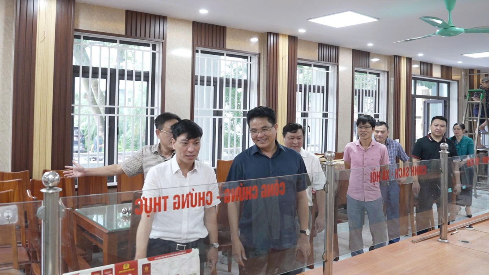  Đồng chí Lê Quang Hòa, Ủy viên Ban Thường vụ Tỉnh ủy, Chủ nhiệm Ủy ban Kiểm tra Tỉnh ủy kiểm tra công tác chuẩn bị xã mới đi vào hoạt động từ ngày 1/7/2025 tại Khoái Châu
